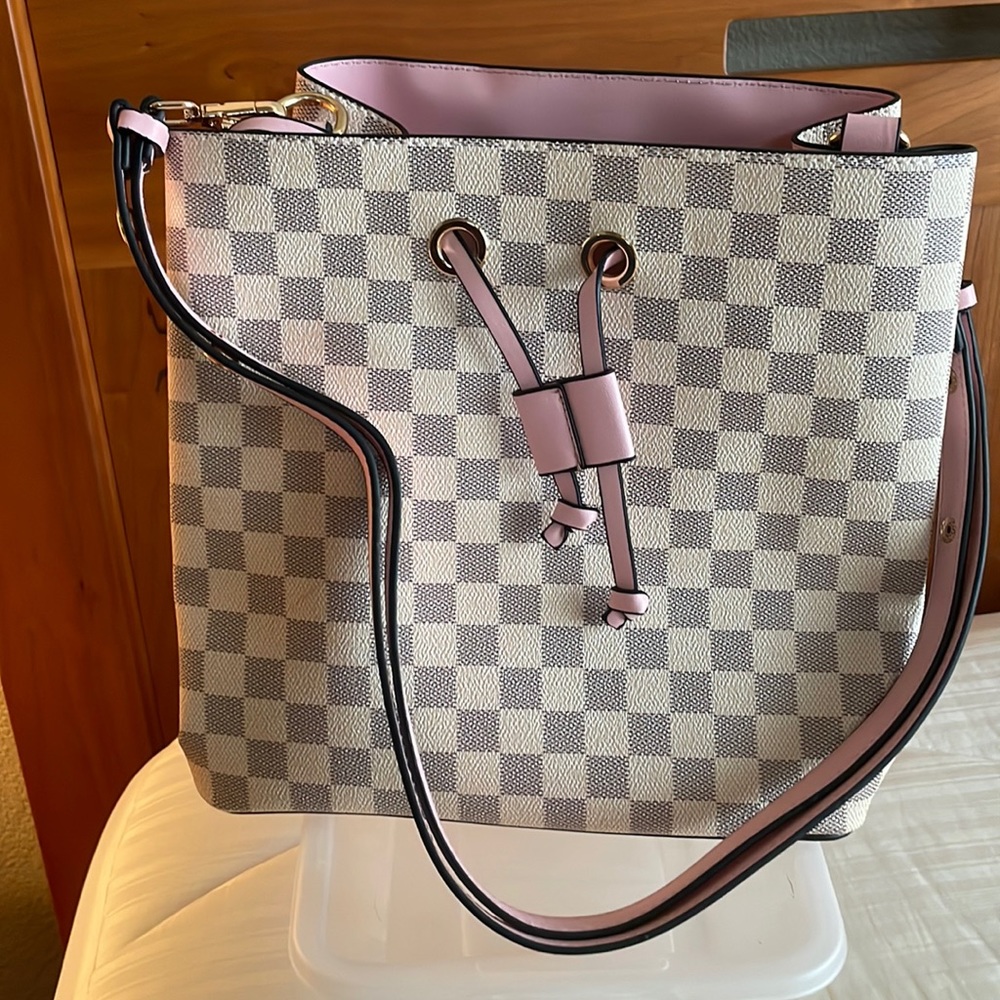 Cream/grey check bucket bag - designer inspired